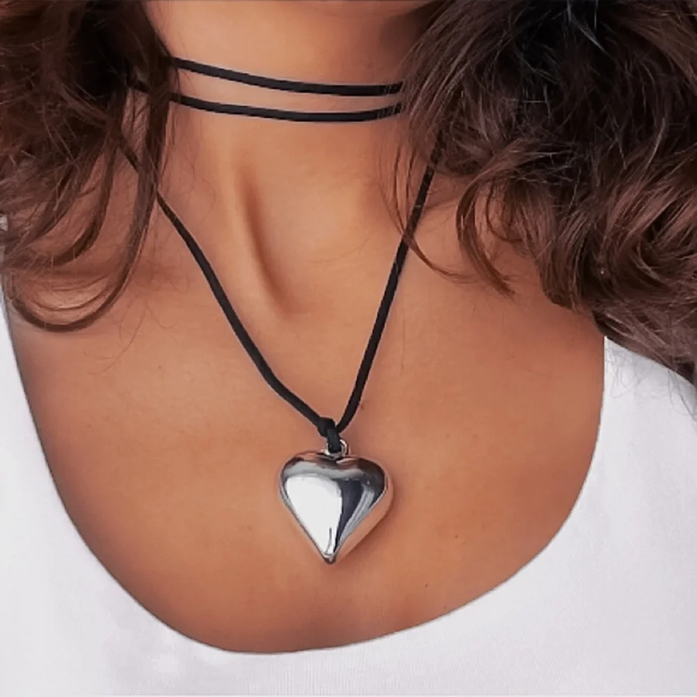 ⚜️𝟯𝟬%𝗢𝗙𝗙 𝗯𝘂𝗻𝗱𝗹𝗲𝘀 𝟯+⚜️ NEW Large Acrylic Heart Lariat Necklace - Picture 2 of 15